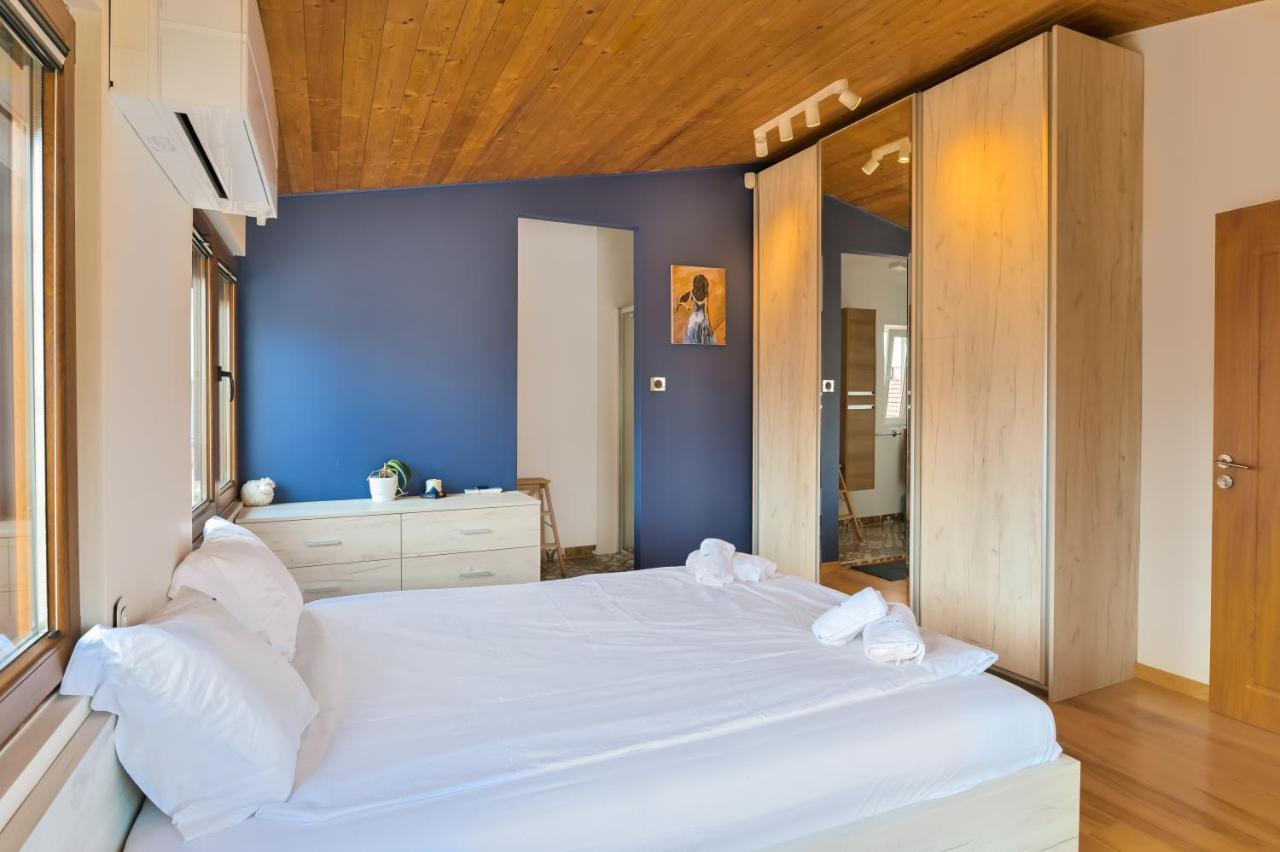 Designer Maisonette With Top Central Location Apartment *