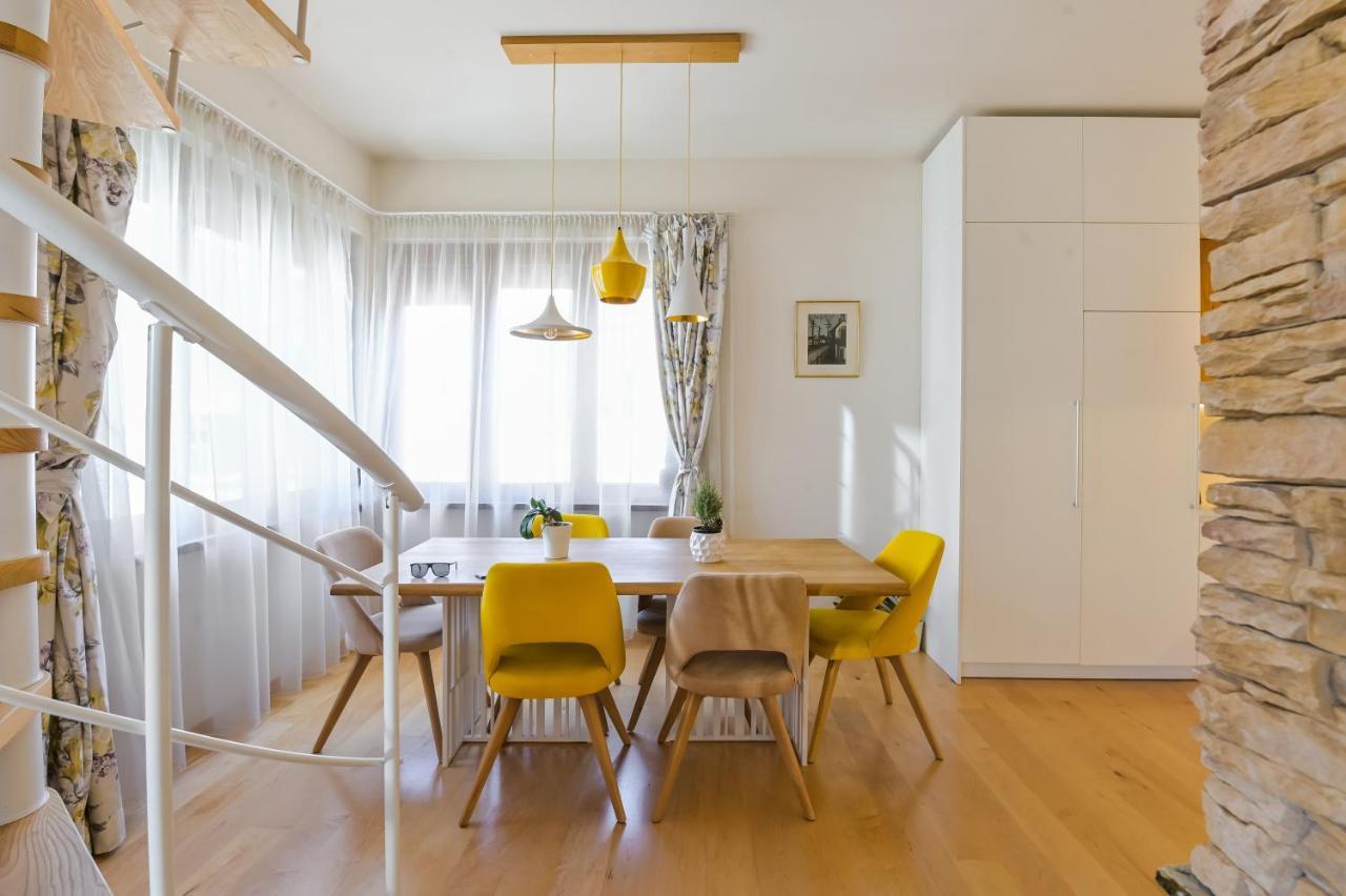 Apartment Designer Maisonette With Top Central Location *
