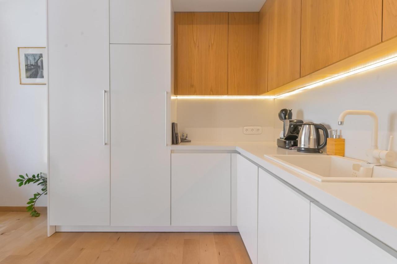Designer Maisonette With Top Central Location *