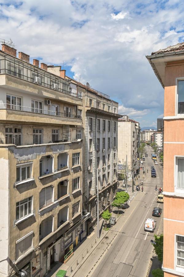 Designer Maisonette With Top Central Location